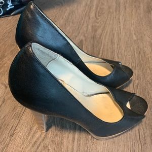 SPLASH Black/Wooden Heels